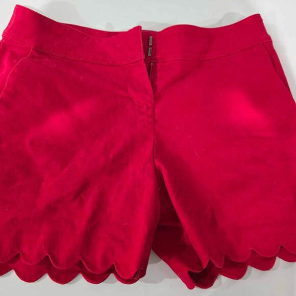 Isaac Mizrahi New York Red Scalloped High Waist Shorts Women’s 8 - Picture 1 of 3